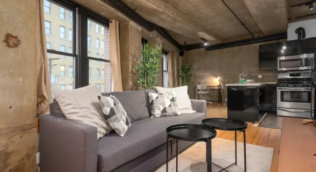 Sterling Suites - Gastown