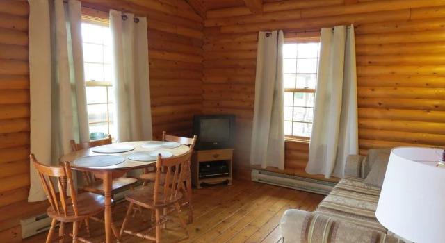 Adventures East Cottages and Campground, Rezervovat Kemp Hotely v Nové Skotsko s bazénem, Bazén
