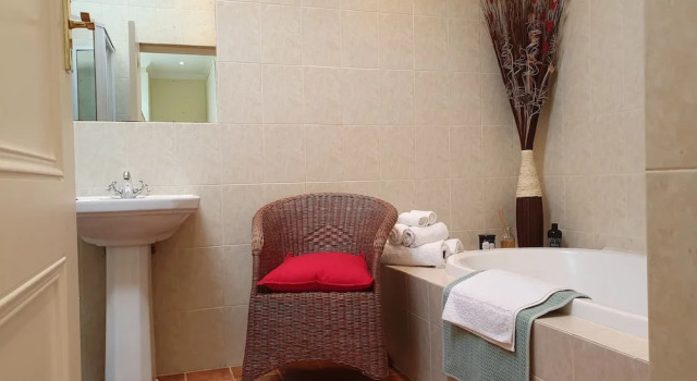 Люкс Deluxe On Pinewood Guest House