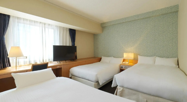 Трёхместный номер Standard Hotel Emisia Tokyo Tachikawa