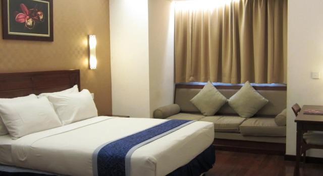 Suite Grand Orchid Hotel