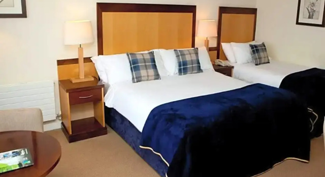 Номер Deluxe Headfort Arms Hotel