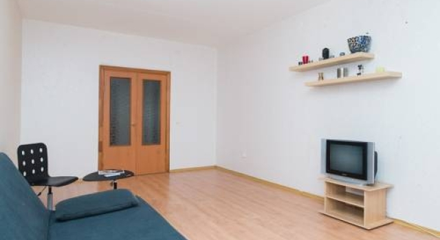 Apartment On 8 Marta, Забронировать Апартаменты/квартира Отели Городского округа Екатеринбурга - Северный управленческий округ с парковкой, Парковка