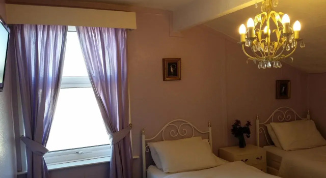 Gramsford Lodge