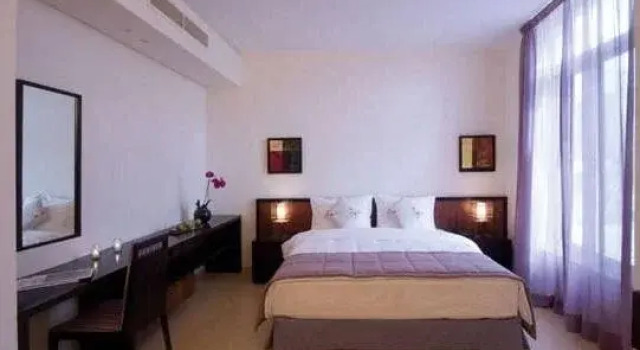 Burda 41 Hotel & Suites, Buchen Sie Hotel Hotels in Amman Governorate mit Pool, Schwimmbad