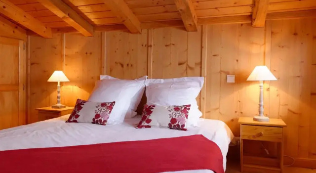 Апартаменты с 2 комнатами с балконом Hôtel 3 étoiles -Restaurant Le Pilatus Courchevel