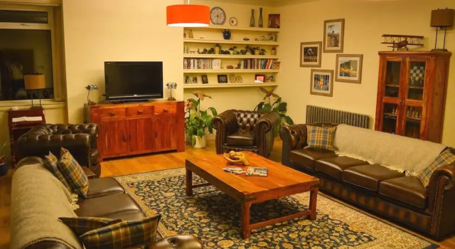 Pine Lodge, Забронировать Отель Отели Шотландских границ с парковкой, Парковка