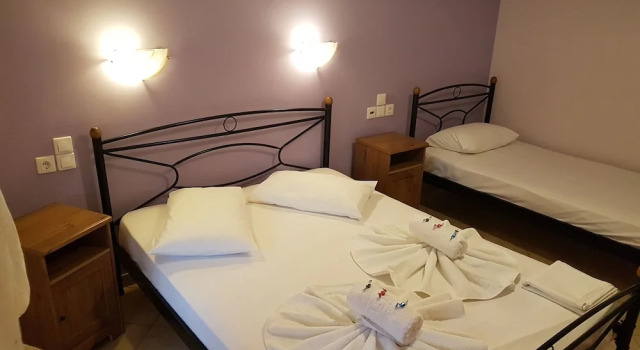 Апартаменты Marathon Studios & Apartments