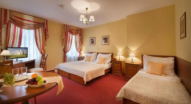 Трёхместный номер Standard Hotel Podhrad