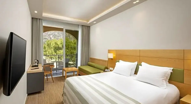 Номер Standard с видом на залив Akrotiri Beach Resort & Spa