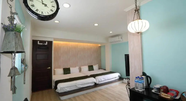 Четырёхместный номер Standard 海邊邊民宿 Near Seaside B&B 民宿1092號