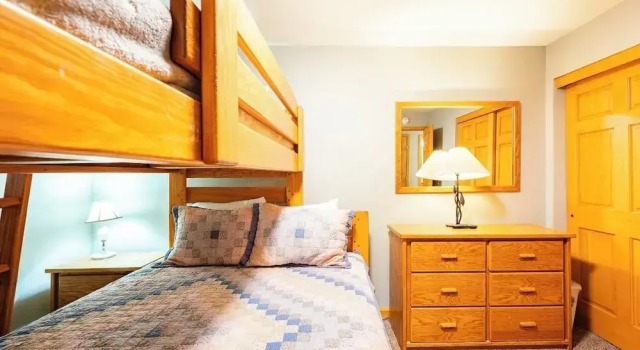 Longbranch #108, Rezerwuj Apartament Hotele w Vail Ski z basenem, Basen