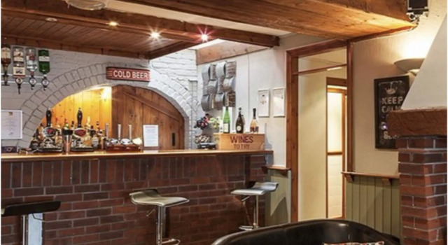 The Gower Hotel, Забронировать Отель Сондерсфут 