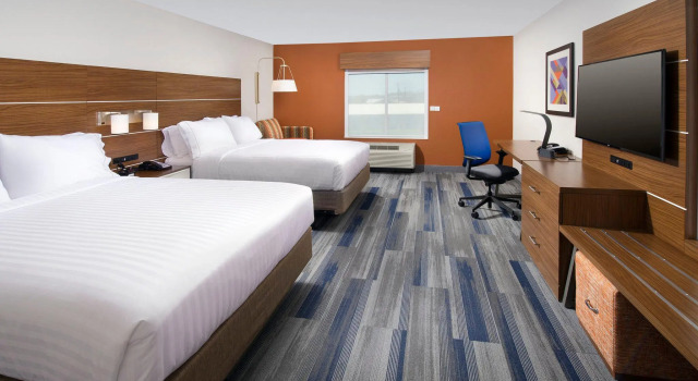 Четырёхместный номер Standard Holiday Inn Express & Suites New Braunfels