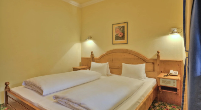 Hotel Sommerhof, Book Hotel Gosau 