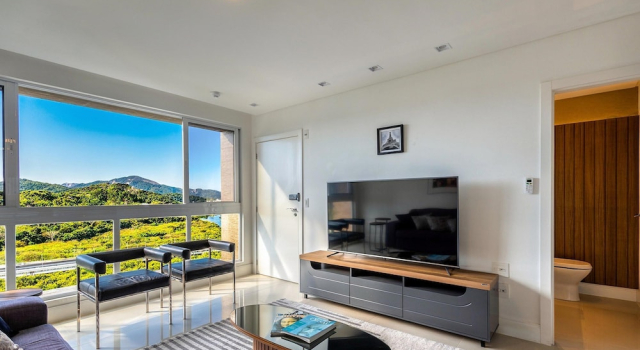 3-bedroom Apartment 170m From the Beach Gua1902