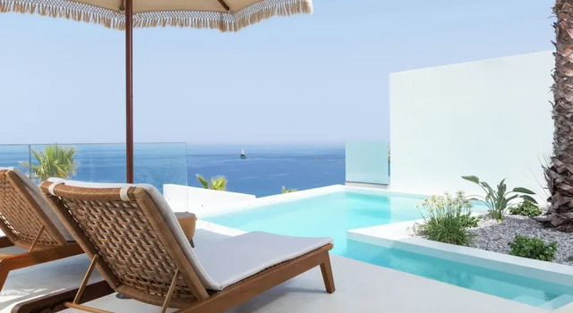 Люкс Luxury Golden Vista, Beachfront Suites by Explore Andros