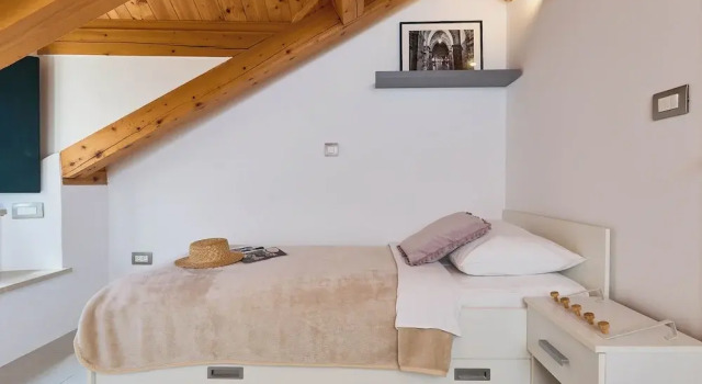 B18 Apartment