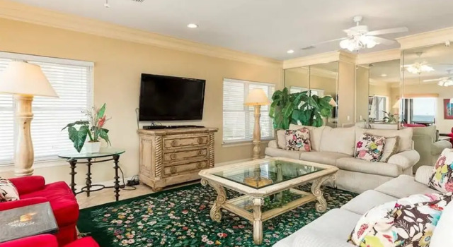 Drottningholm by Meyer Vacation Rentals, Boek Hotel Orange Beach 