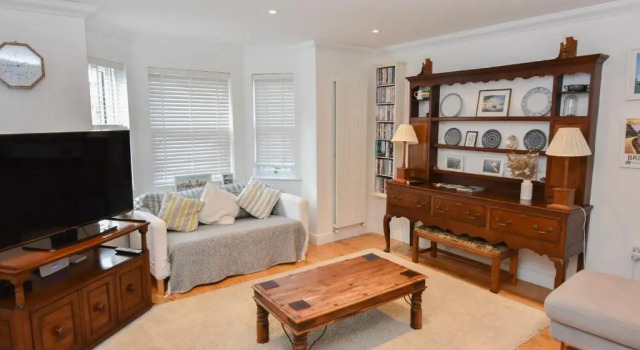 Коттедж Queens Mews a Contemporary Beach Side Holiday Home for 6