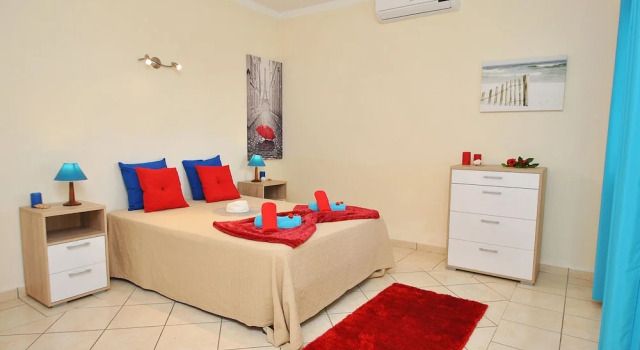 Апартаменты с 2 комнатами с балконом и с красивым видом из окна Apartamento Bella Vista 1