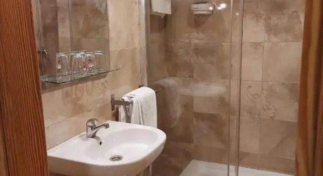 Одноместный номер Standard с красивым видом из окна Hostal Moncloa