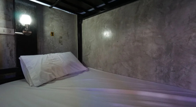Кровать в общем номере (женский номер) PK Hostel