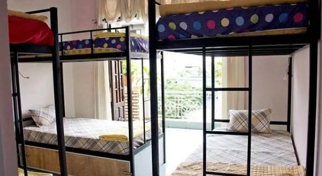 Кровать в общем номере Khe Sanh Homestay
