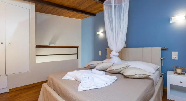 Maratho Villa - With Private Pool