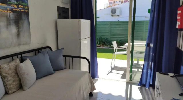 Prívate bungalow a 200 meters to Yumbo center, Забронировать Отель Отели Плайя дель Инглес с бассейном, рядом с Экуменический храм Эль-Сальвадор, Бассейн