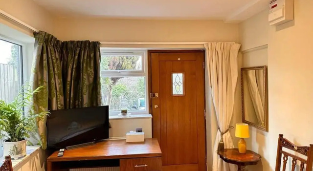 Fab Studio Room in Botley, Oxford