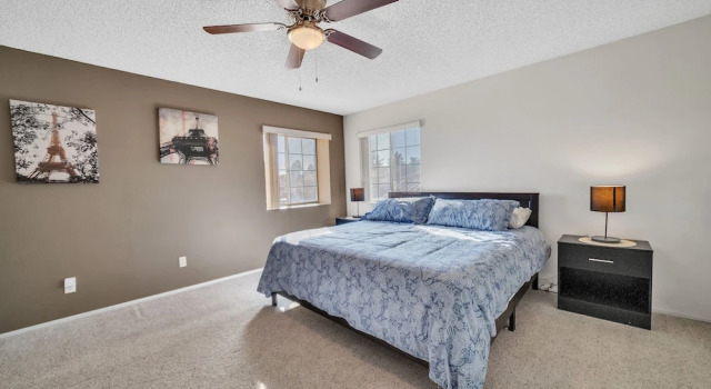 Las Vegas Oasis With Sparkling Pool 3 Bedroom Home by Redawning, Boek Hotel Hotels in Missouri met zwembad, Zwembad