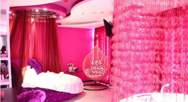 Jichu Theme Inn Jingzhou Jiuweihu Branch, Prenota Hotel Jingzhou Hubei