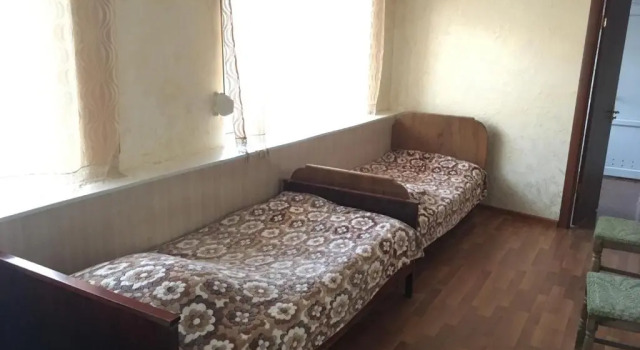 Кровать в общем номере Guest House Garniresthost