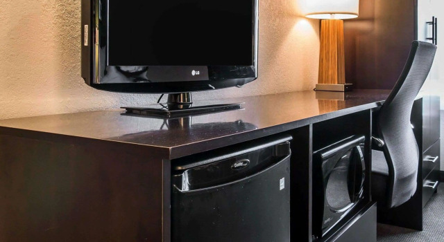 Четырёхместный номер Standard Sleep Inn Midland - Bay City West