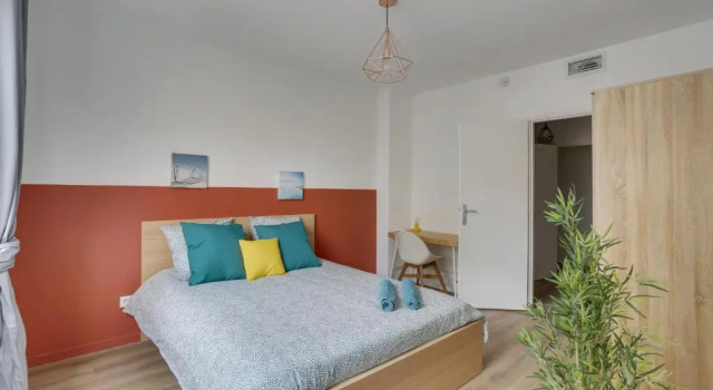 Magnifique T5 (12pers) 129m²-Climatisé-Vieux-Port, Забронировать Отель Отели Марселя с парковкой, рядом с Национальный театр Марселя Ла Крие, Парковка