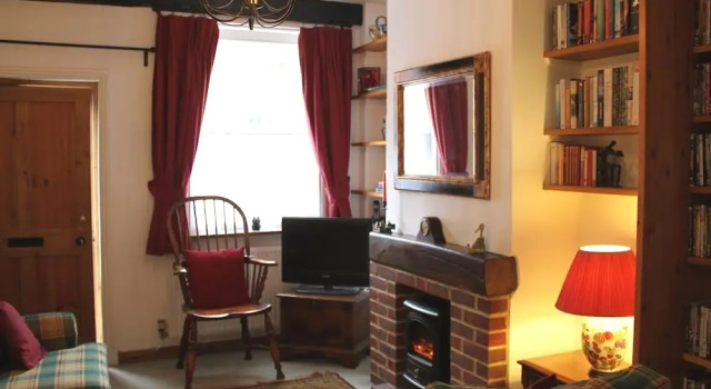 Thimble Cottage, Забронировать Дом для отпуска Виллы Солсбери, рядом с Salisbury City Council, Вилла