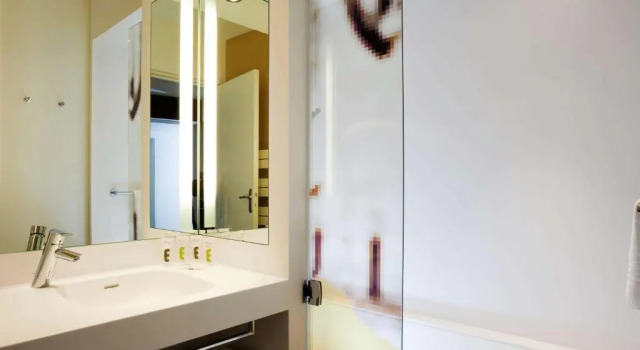 Двухместный номер Classic Mercure Avignon Centre Palais des Papes