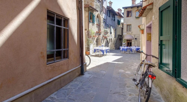 Awesome Apartment in Grado With Wifi and 2 Bedrooms, Book Lejlighed Hoteller i Friuli Venezia Giulia med parkering, Parkering
