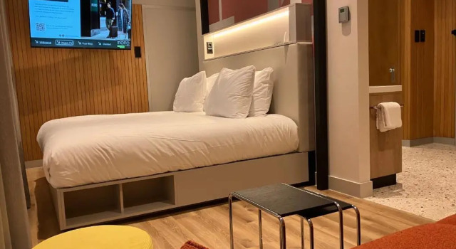 Двухместный номер with sofa bed Motto by Hilton Rotterdam City Centre