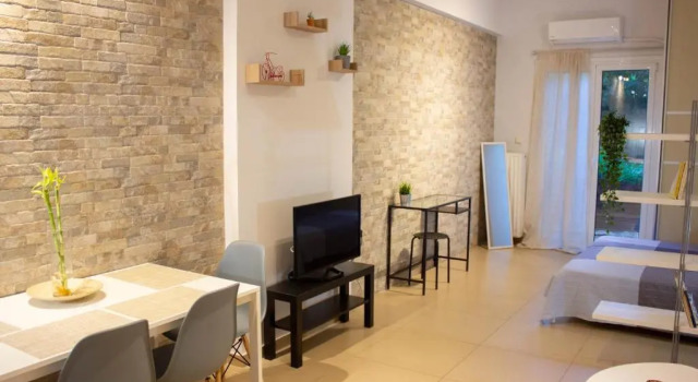 Апартаменты Cozy Studio in Central Glyfada - Sleeps 3