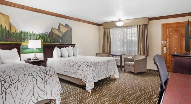 Четырёхместный номер Standard Best Western Plus Yosemite Gateway Inn