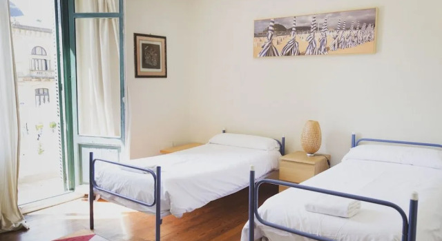 Urban House Hostel, Забронировать Хостел Хостелы Сан-Себастьян, рядом с Кафедральный собор Буэн-Пастор, Хостел