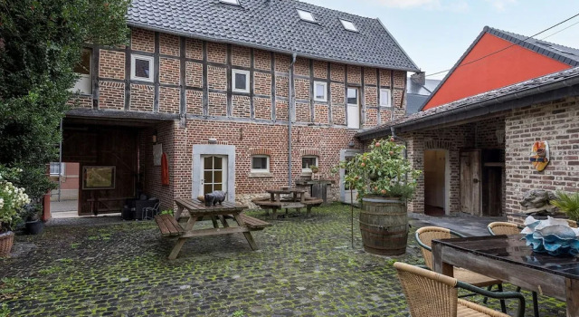 Lovely Apartment in Voeren, Prenota Appartamento Hotel a Flanders con parcheggio, Parcheggio