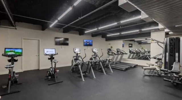 California 1BR Condo - Chic & Cozy, Забронировать Отель Отели Нового Орлеана 4 звезды, рядом с Armstrong Park, 4*