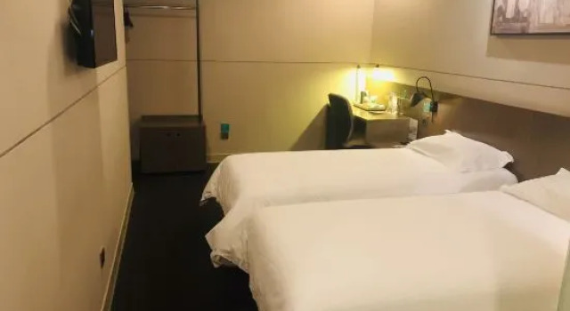 Номер Standard Jin Jiang Inn ShangHai HongQiao Station