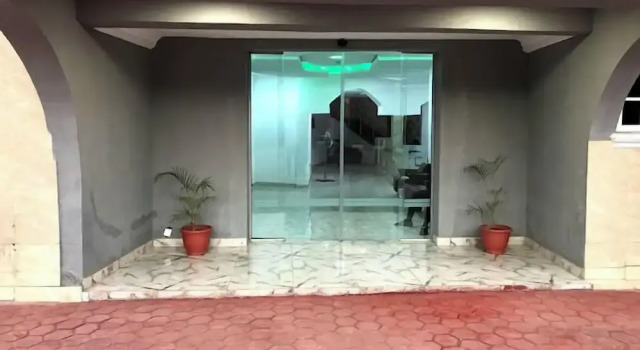 Royal Continental Suites and Apartments, Đặt Căn hộ Osogbo 