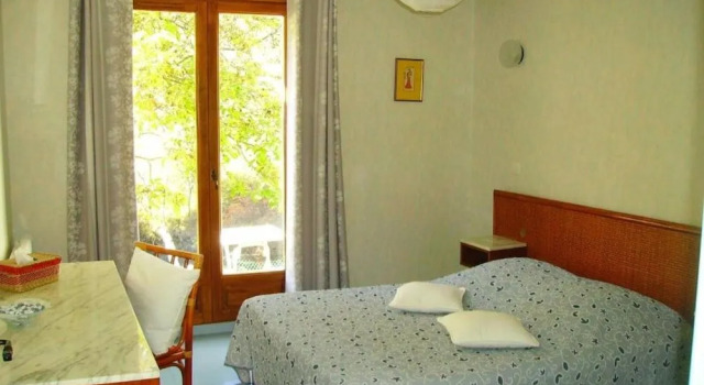 Auberge Du Riou, Rezerwuj Hostel Puget-Rostang Alpes-Maritimes