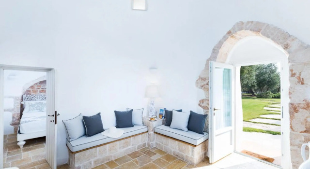 Trulli Rosalinda in Polignano a Mare, Varaa Hotelli Polignano a Mare Bari Province