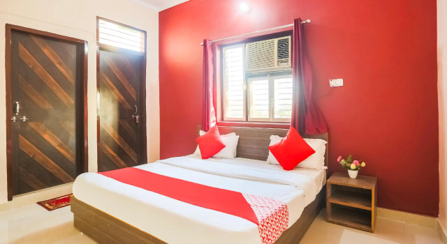 OYO 69561 Dezire Residency